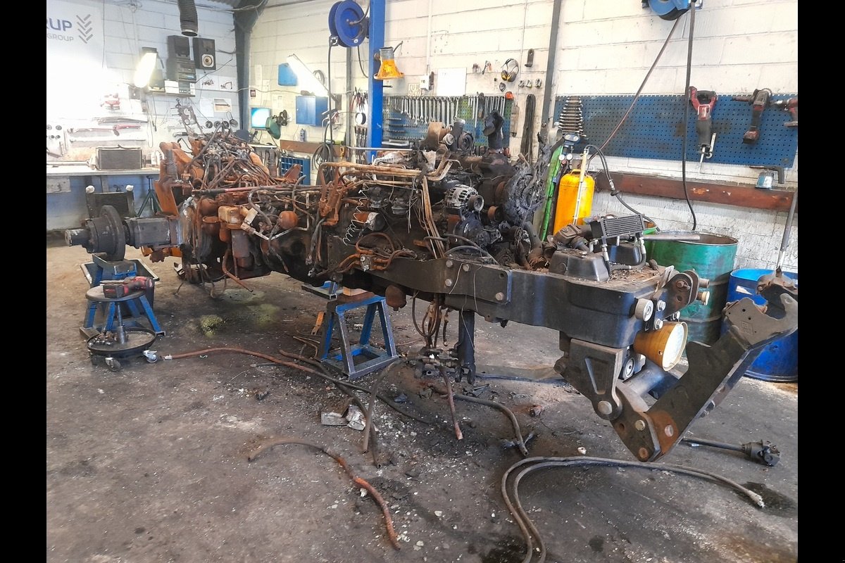 Traktor tipa New Holland TM175, Gebrauchtmaschine u Viborg (Slika 2)