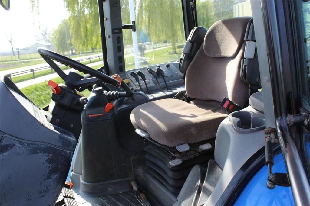 Traktor типа New Holland TM175, Gebrauchtmaschine в Bant (Фотография 10)