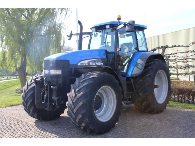Traktor des Typs New Holland TM175, Gebrauchtmaschine in Bant (Bild 1)