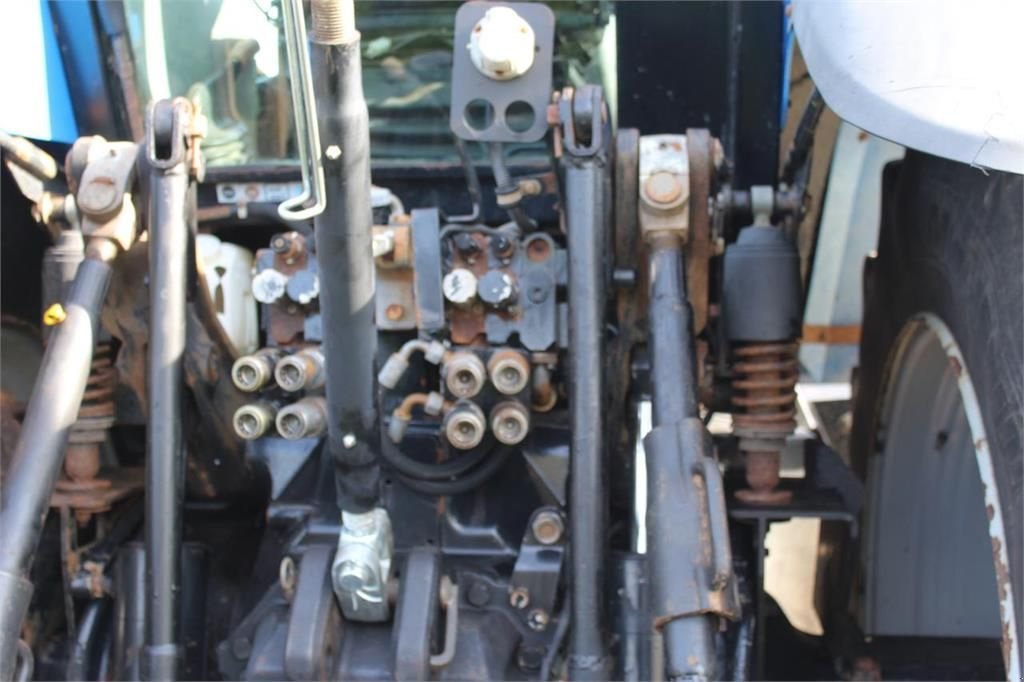 Traktor типа New Holland TM175, Gebrauchtmaschine в Bant (Фотография 7)