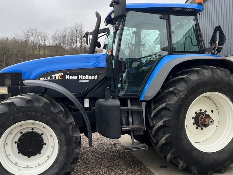 Traktor от тип New Holland TM190 Aff foraksel + frontlift, Gebrauchtmaschine в Vejle (Снимка 1)