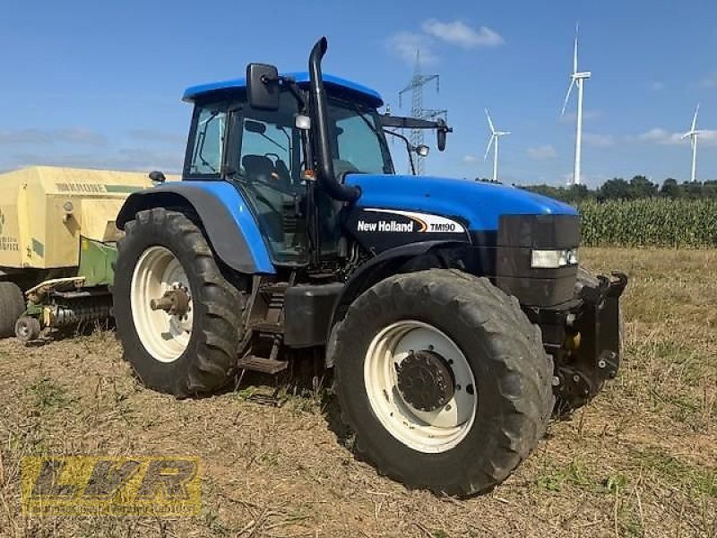 Traktor типа New Holland TM190, Gebrauchtmaschine в Steinau-Rebsdorf (Фотография 1)