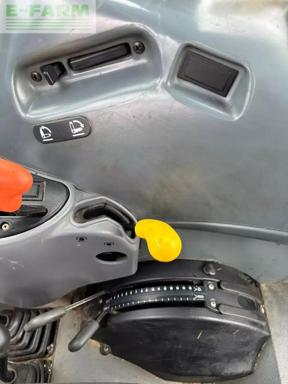 Traktor des Typs New Holland tn 70d D, Gebrauchtmaschine in ELIXHAUSEN (Bild 19)