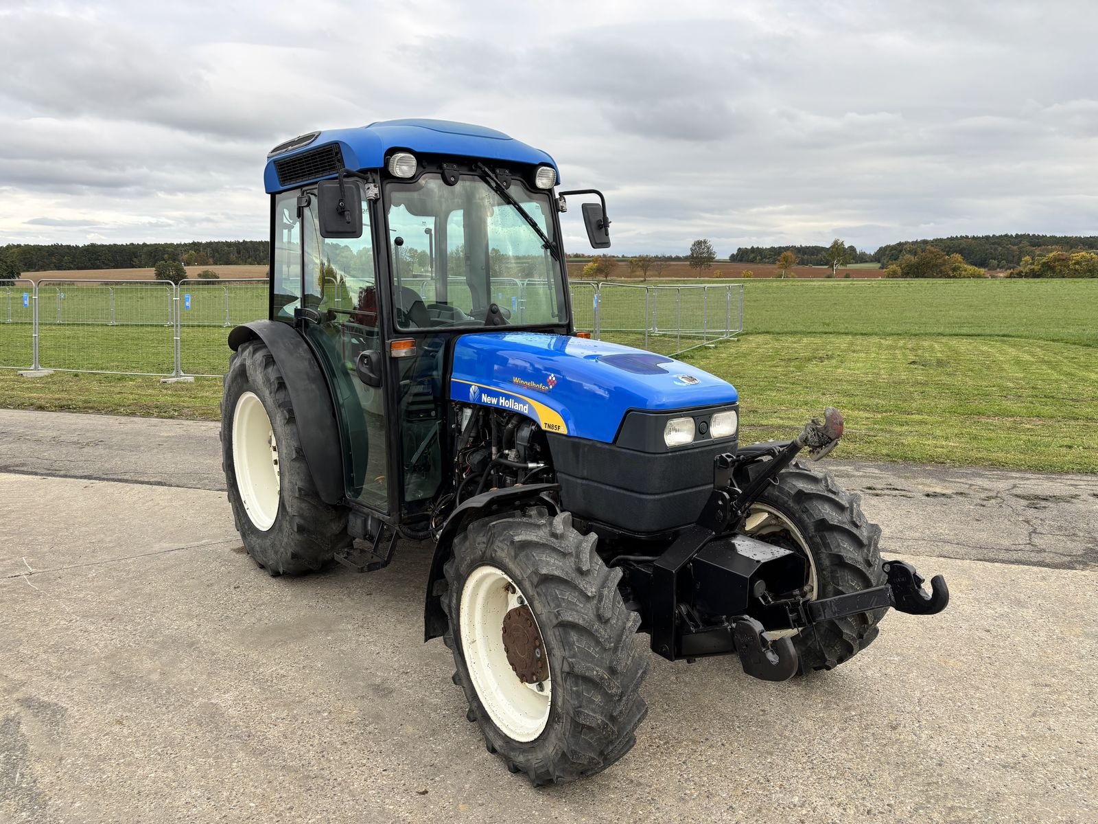 Traktor типа New Holland TN 85 FA DT SuperSteer, Gebrauchtmaschine в Starrein (Фотография 4)