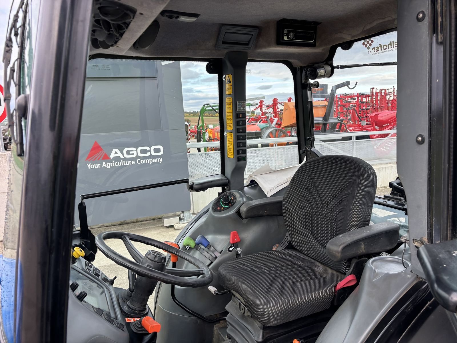 Traktor типа New Holland TN 85 FA DT SuperSteer, Gebrauchtmaschine в Starrein (Фотография 16)