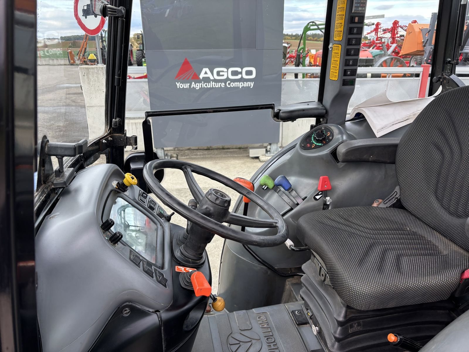 Traktor типа New Holland TN 85 FA DT SuperSteer, Gebrauchtmaschine в Starrein (Фотография 15)