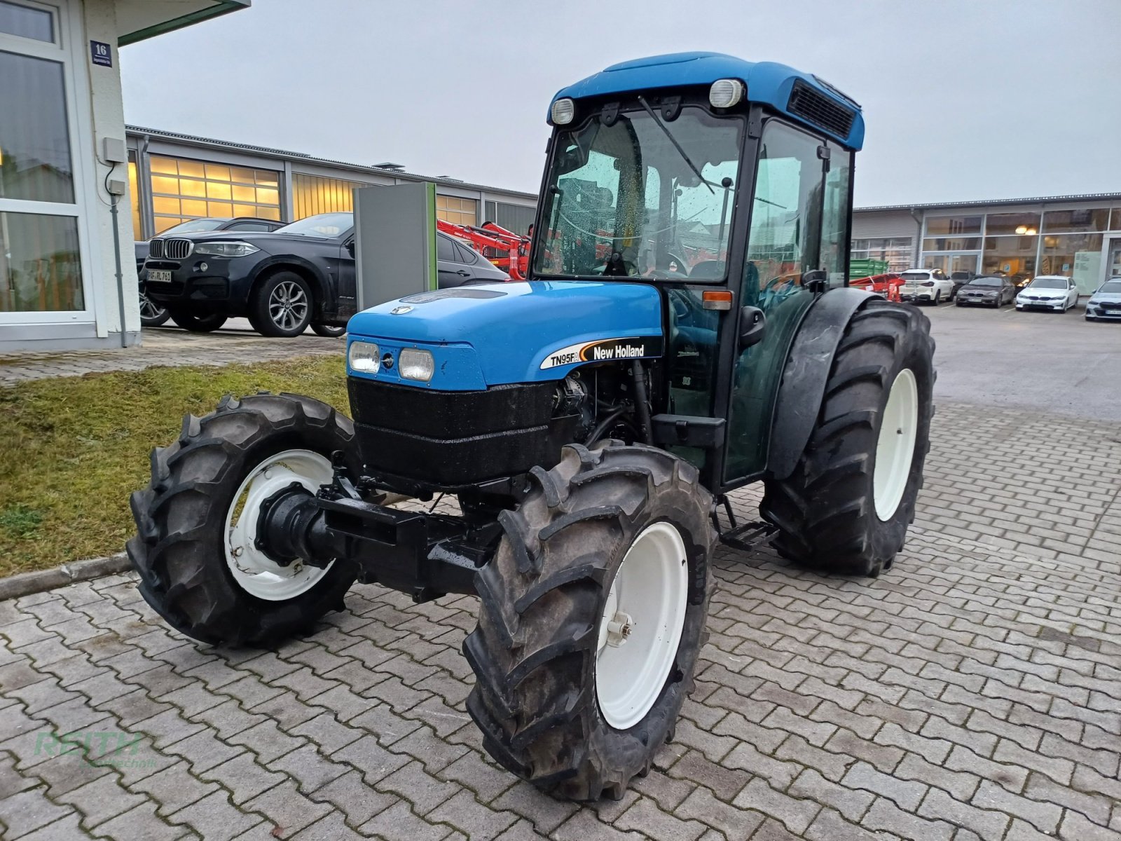 Traktor of the type New Holland TN 95 F, Gebrauchtmaschine in Wolnzach (Picture 3)