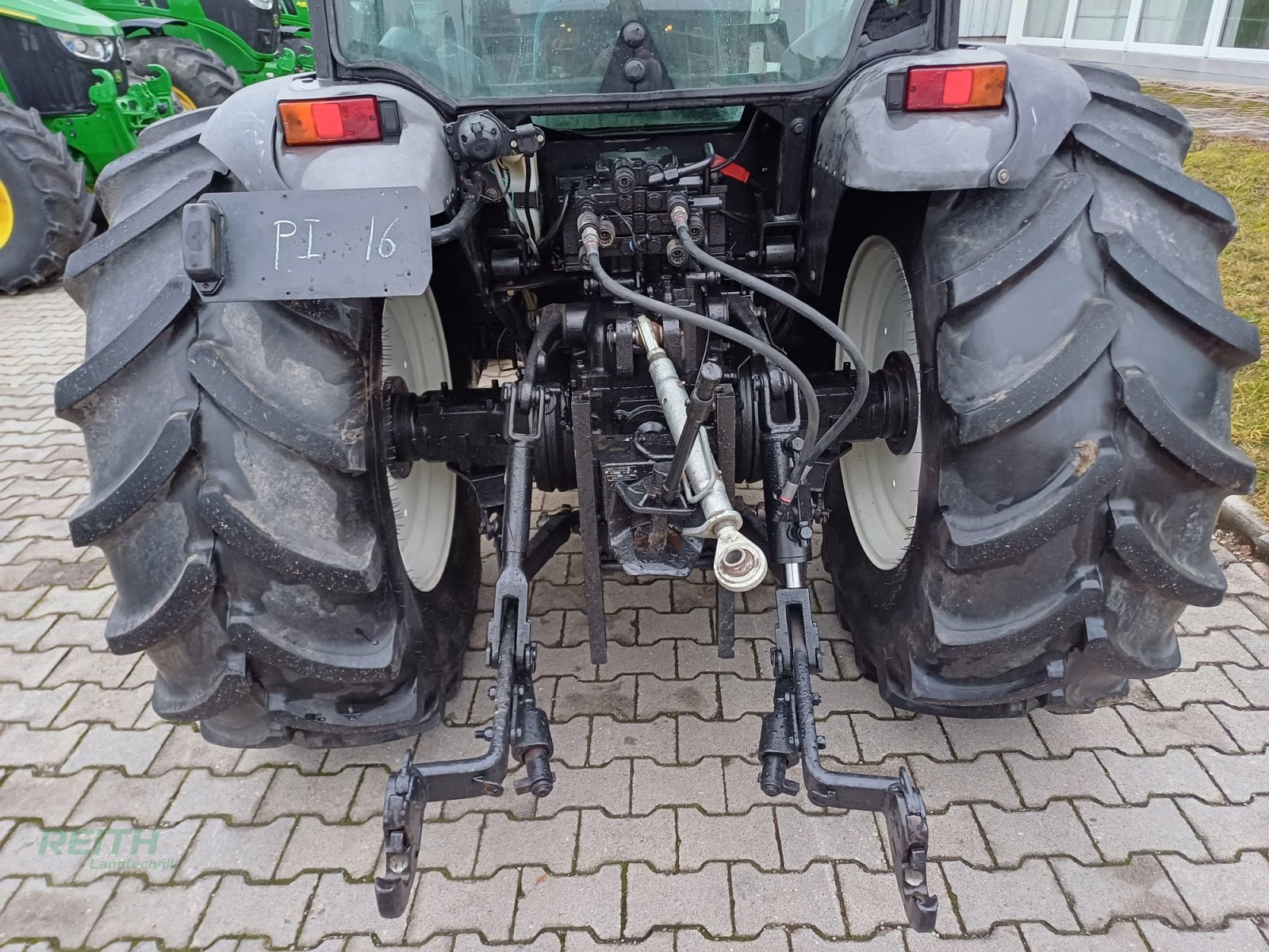 Traktor of the type New Holland TN 95 F, Gebrauchtmaschine in Wolnzach (Picture 5)