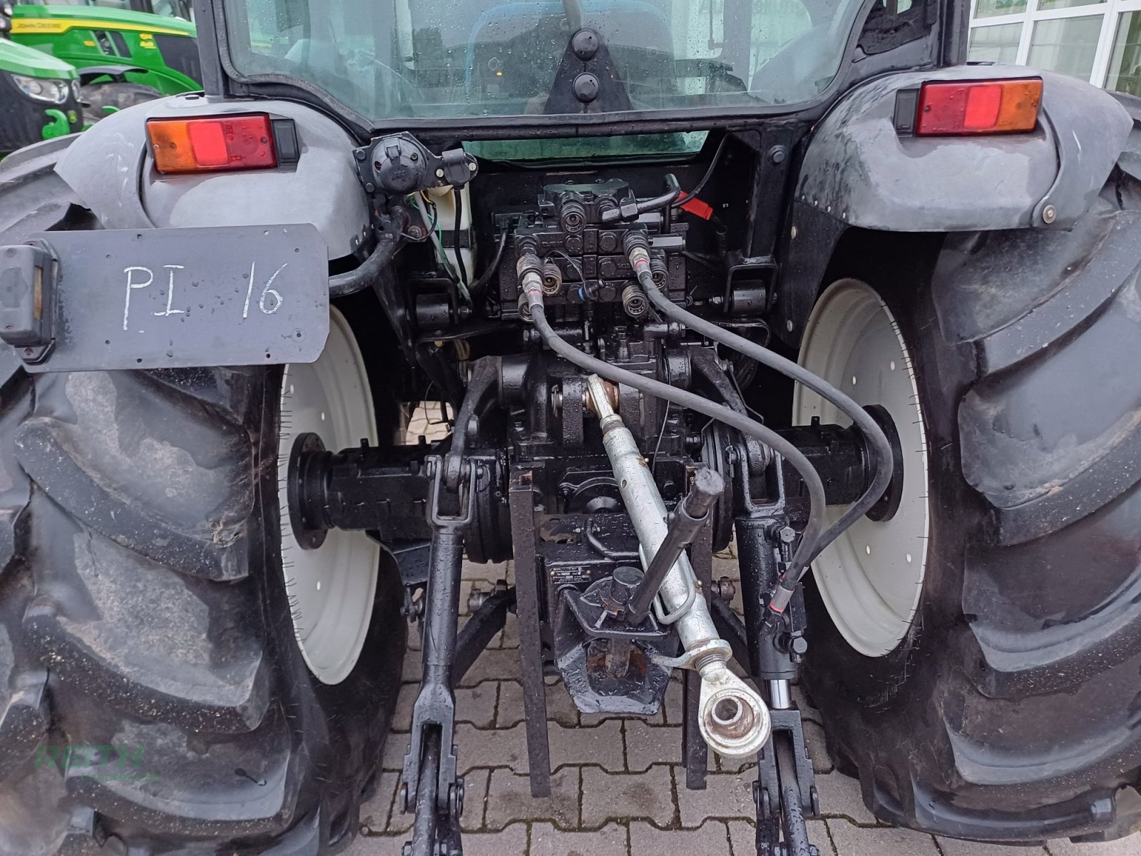 Traktor of the type New Holland TN 95 F, Gebrauchtmaschine in Wolnzach (Picture 7)