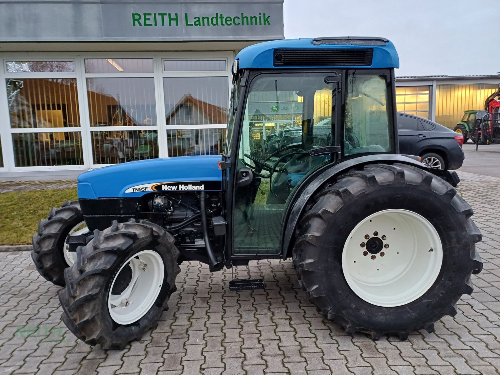 Traktor of the type New Holland TN 95 F, Gebrauchtmaschine in Wolnzach (Picture 20)