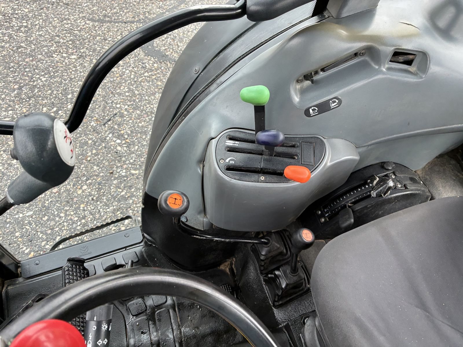 Traktor типа New Holland TN-D 55 A DeLuxe, Gebrauchtmaschine в Villach (Фотография 12)