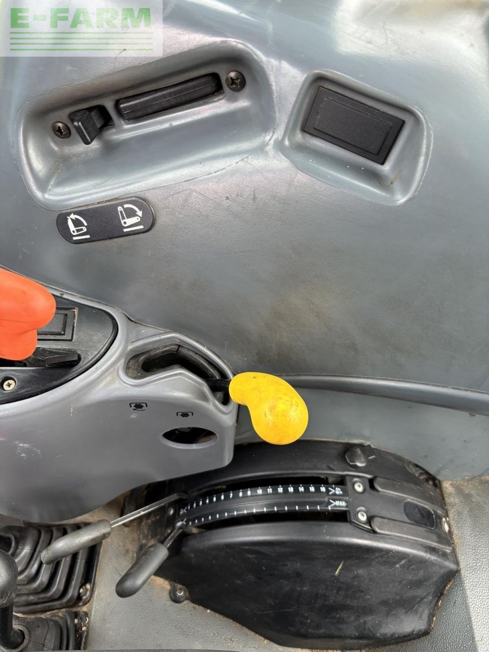 Traktor του τύπου New Holland tn-d 70 D, Gebrauchtmaschine σε ELIXHAUSEN (Φωτογραφία 18)