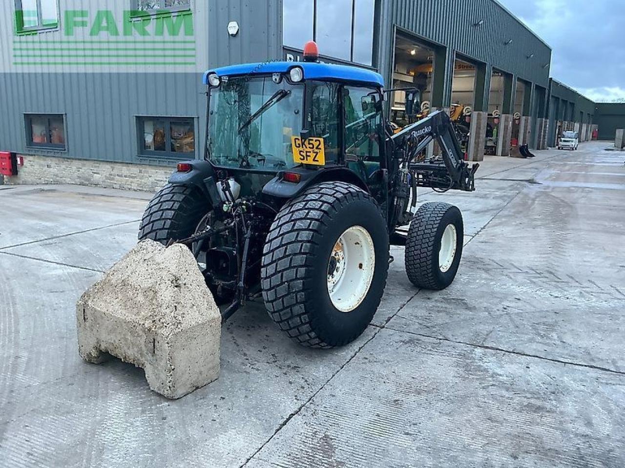 Traktor of the type New Holland tn55d tractor (st25205) D, Gebrauchtmaschine in SHAFTESBURY (Picture 2)