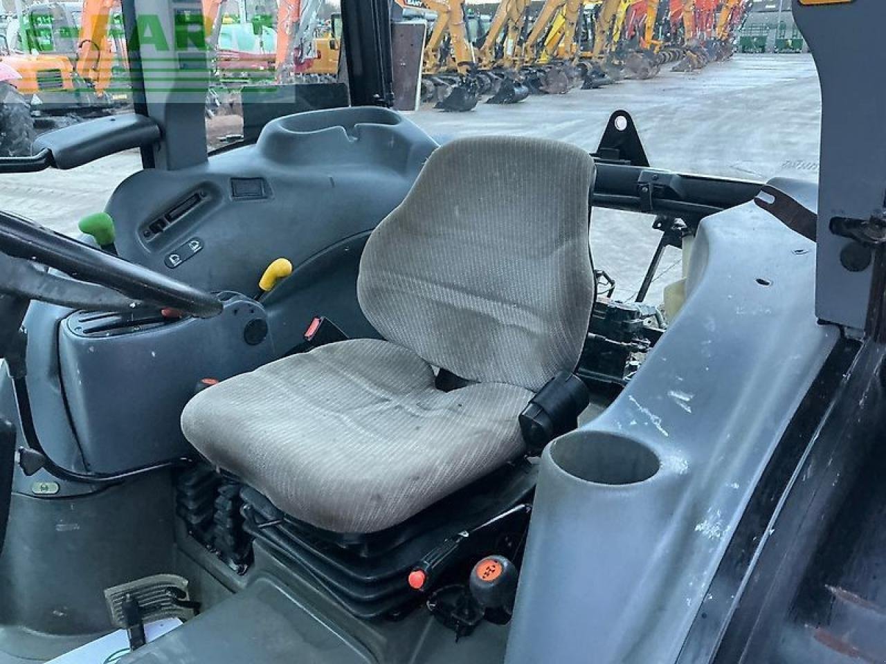 Traktor of the type New Holland tn55d tractor (st25205) D, Gebrauchtmaschine in SHAFTESBURY (Picture 16)