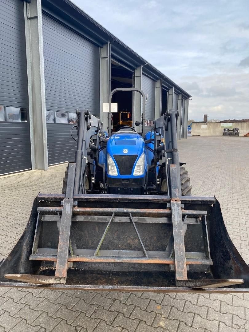 Traktor от тип New Holland TN60DA, Gebrauchtmaschine в Hapert (Снимка 3)