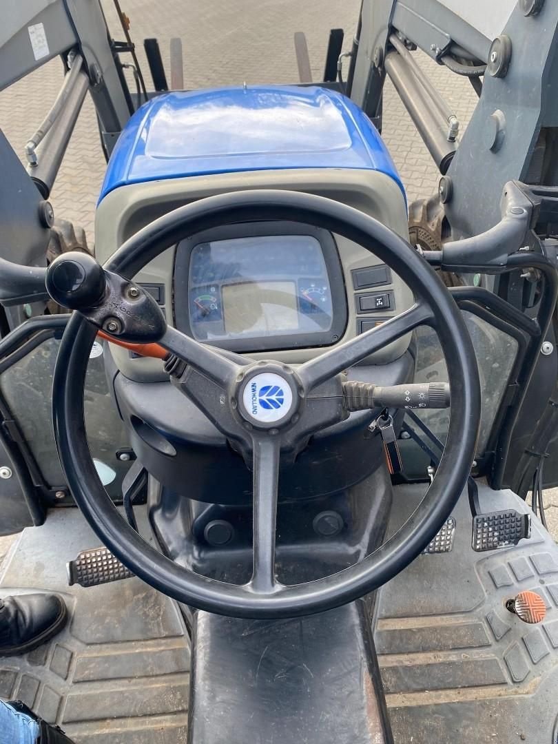 Traktor от тип New Holland TN60DA, Gebrauchtmaschine в Hapert (Снимка 4)