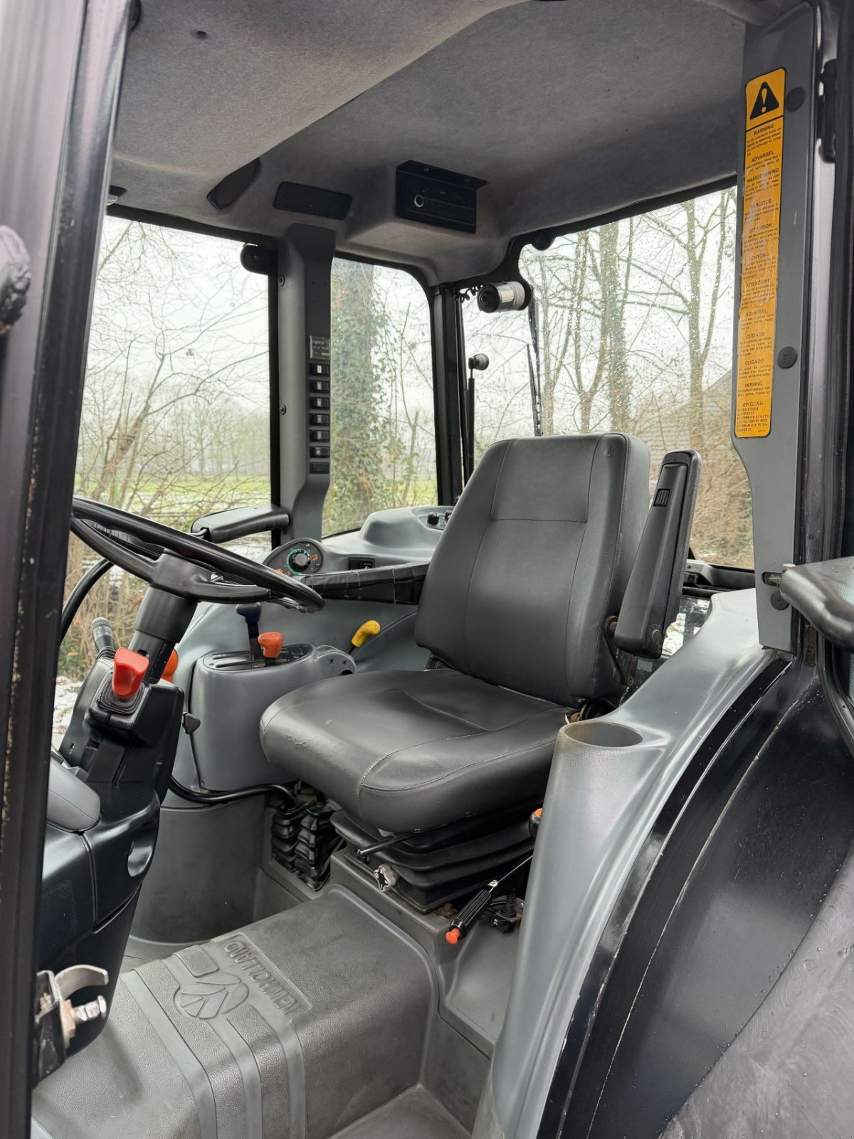 Traktor du type New Holland TN70DA, Gebrauchtmaschine en Rossum (Photo 10)