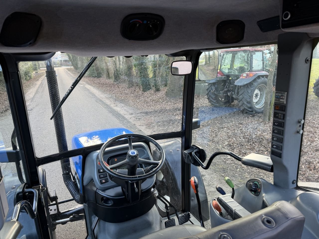 Traktor typu New Holland TN70DA, Gebrauchtmaschine w Rossum (Zdjęcie 8)