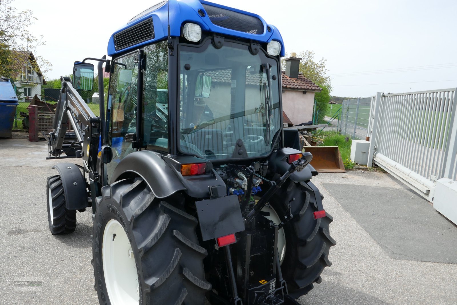 Traktor типа New Holland TN70N Allr. Kompakt-Traktor. ERST 1600 Std! TOP-TOP!, Gebrauchtmaschine в Langenzenn (Фотография 4)