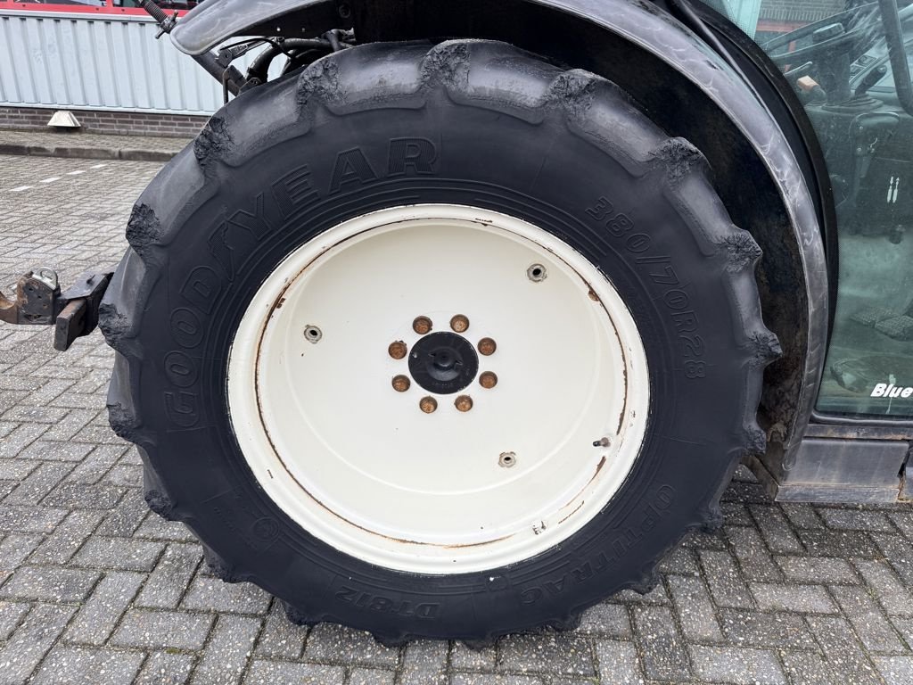 Traktor des Typs New Holland TN95NA Smalspoortrekker, Gebrauchtmaschine in BOEKEL (Bild 9)