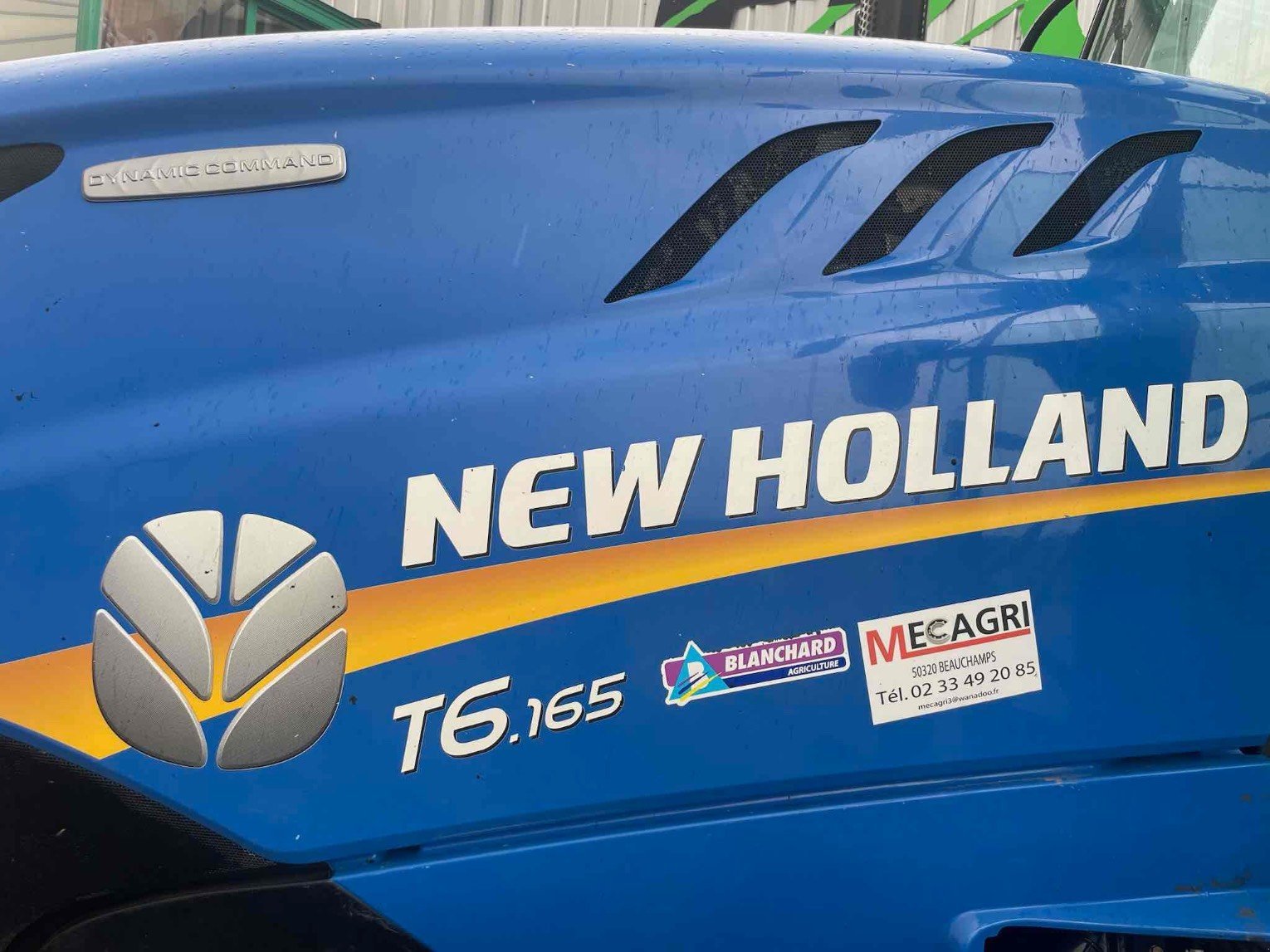 Traktor van het type New Holland Tracteur agricole T6.165 DYNAMIC COMMAND New Holla, Gebrauchtmaschine in SAINT CLAIR SUR ELLE (Foto 4)