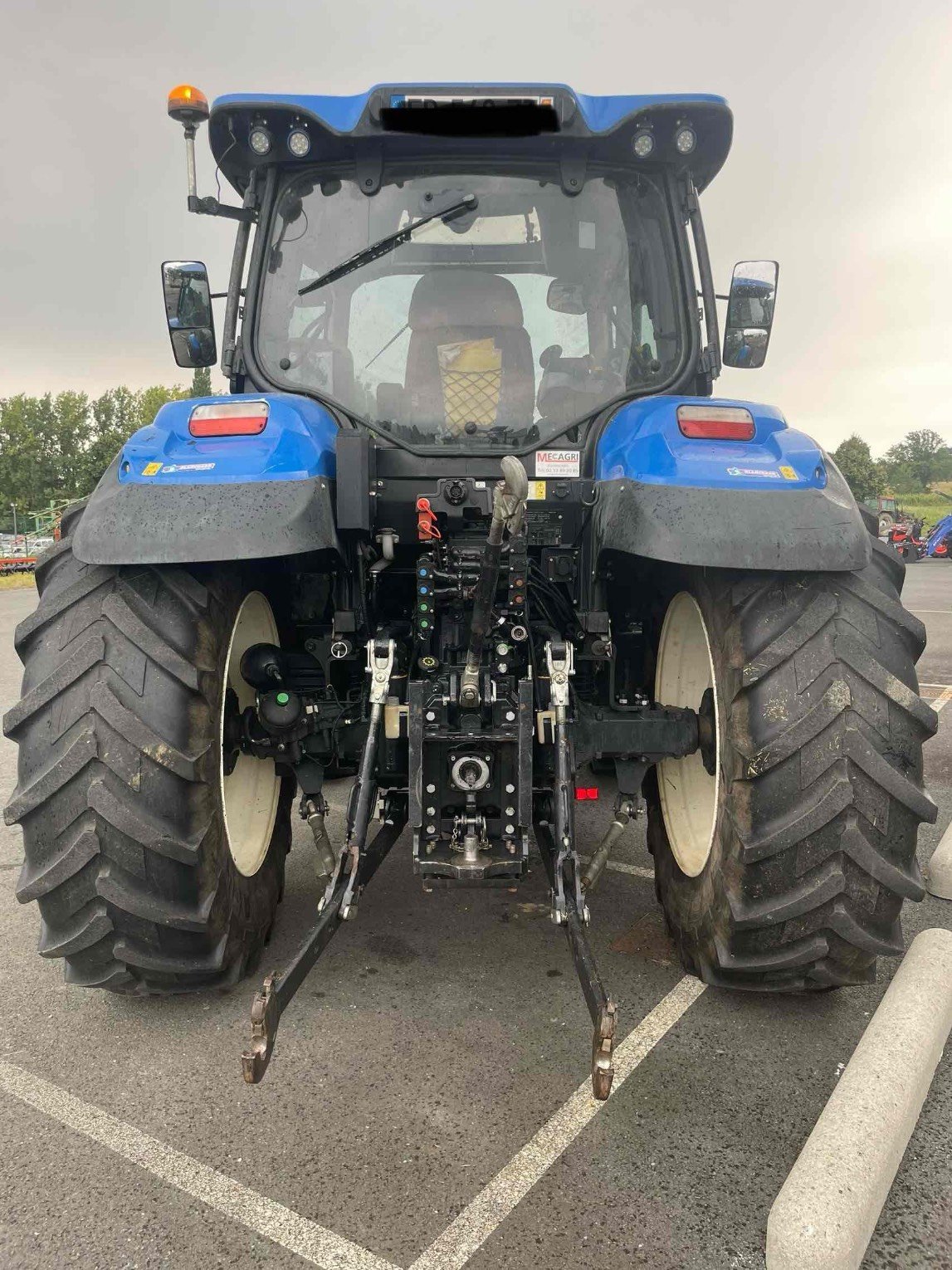 Traktor tip New Holland Tracteur agricole T6.165 DYNAMIC COMMAND New Holla, Gebrauchtmaschine in SAINT CLAIR SUR ELLE (Poză 3)