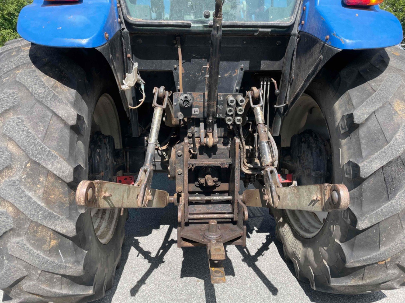 Traktor типа New Holland Tracteur agricole TD85D New Holland, Gebrauchtmaschine в LA SOUTERRAINE (Фотография 4)