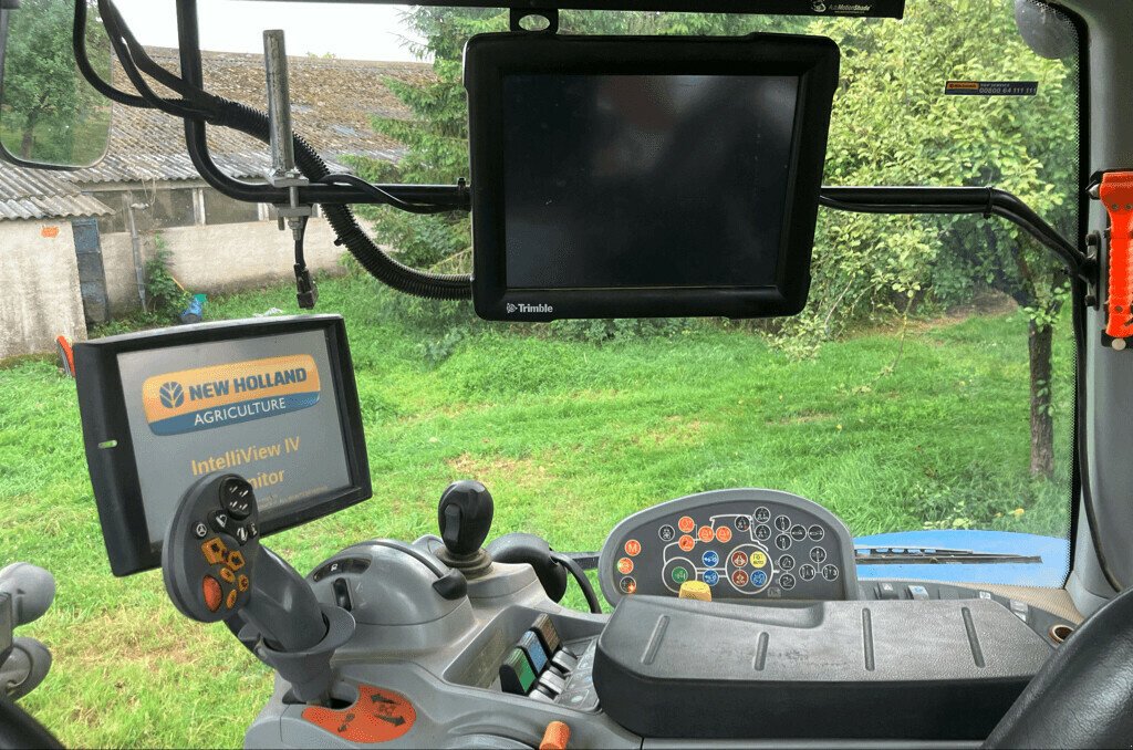 Traktor typu New Holland TRACTEUR T8.390, Gebrauchtmaschine v NOGENT (Obrázek 5)