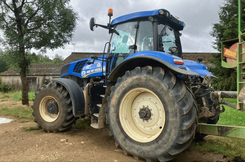 Traktor typu New Holland TRACTEUR T8.390, Gebrauchtmaschine v NOGENT (Obrázek 3)