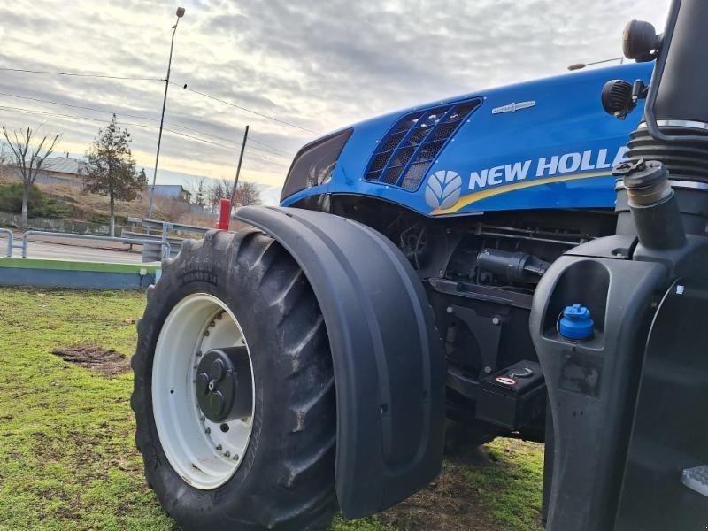 Traktor типа New Holland Tractor NEW HOLLAND T8.435, Gebrauchtmaschine в Ovidiu jud. Constanta (Фотография 4)