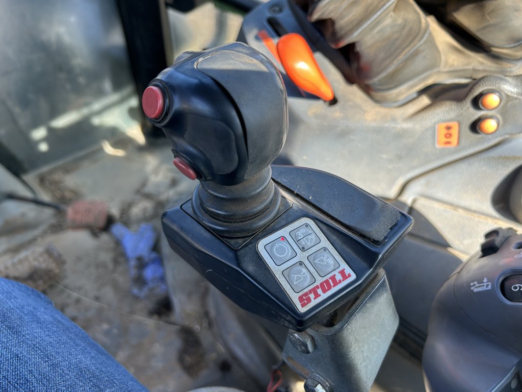 Traktor Türe ait New Holland TS 100 A, Gebrauchtmaschine içinde UZERCHE (resim 10)