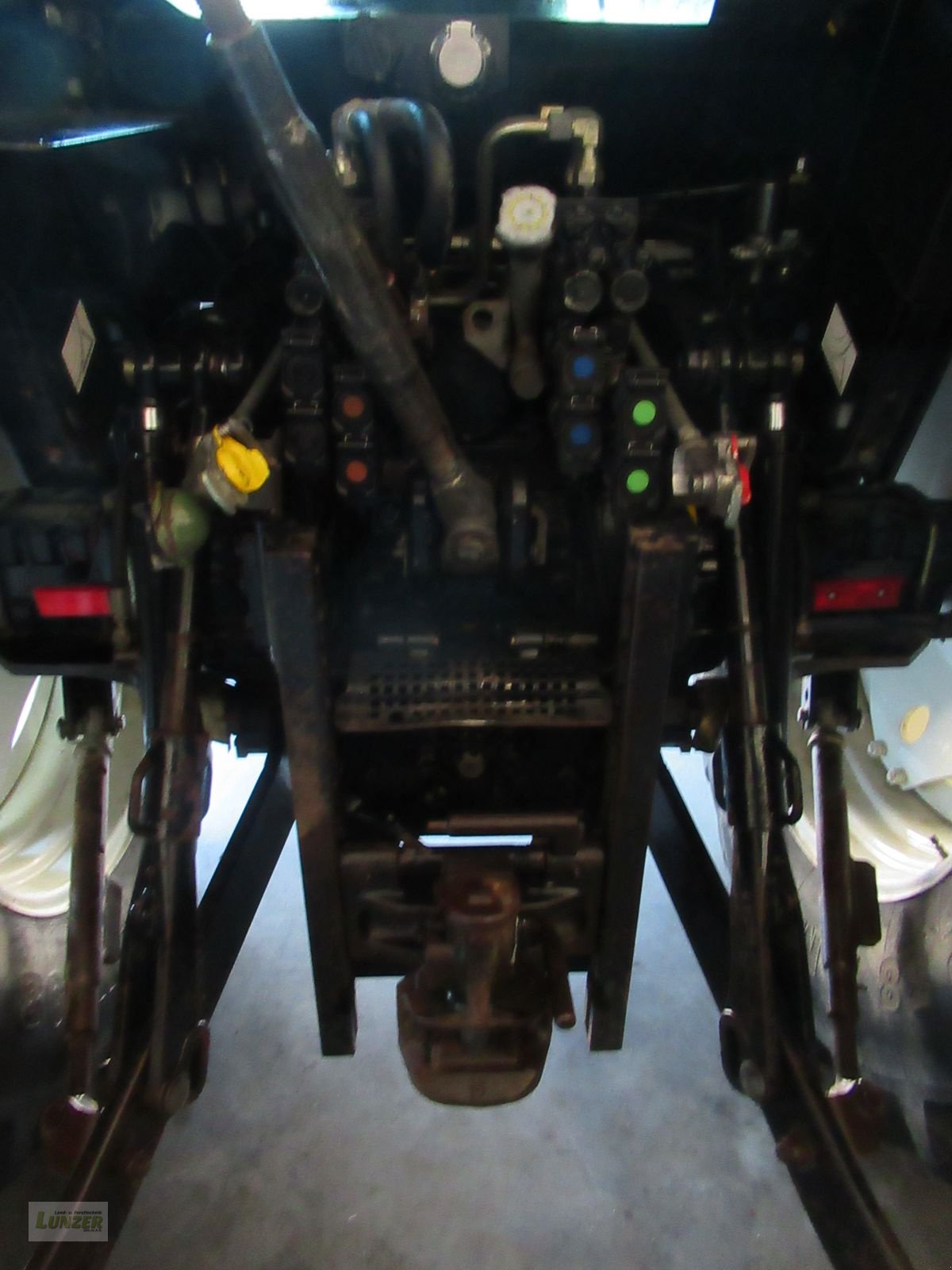 Traktor типа New Holland TS 100, Gebrauchtmaschine в Kaumberg (Фотография 5)