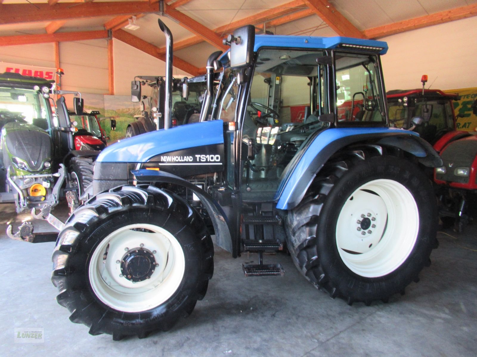 Traktor типа New Holland TS 100, Gebrauchtmaschine в Kaumberg (Фотография 1)