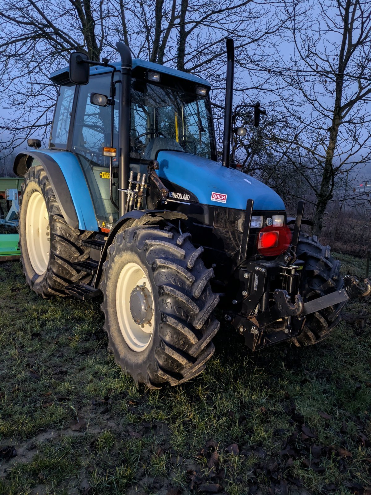Traktor tip New Holland TS 100, Gebrauchtmaschine in Meißenheim  (Poză 1)