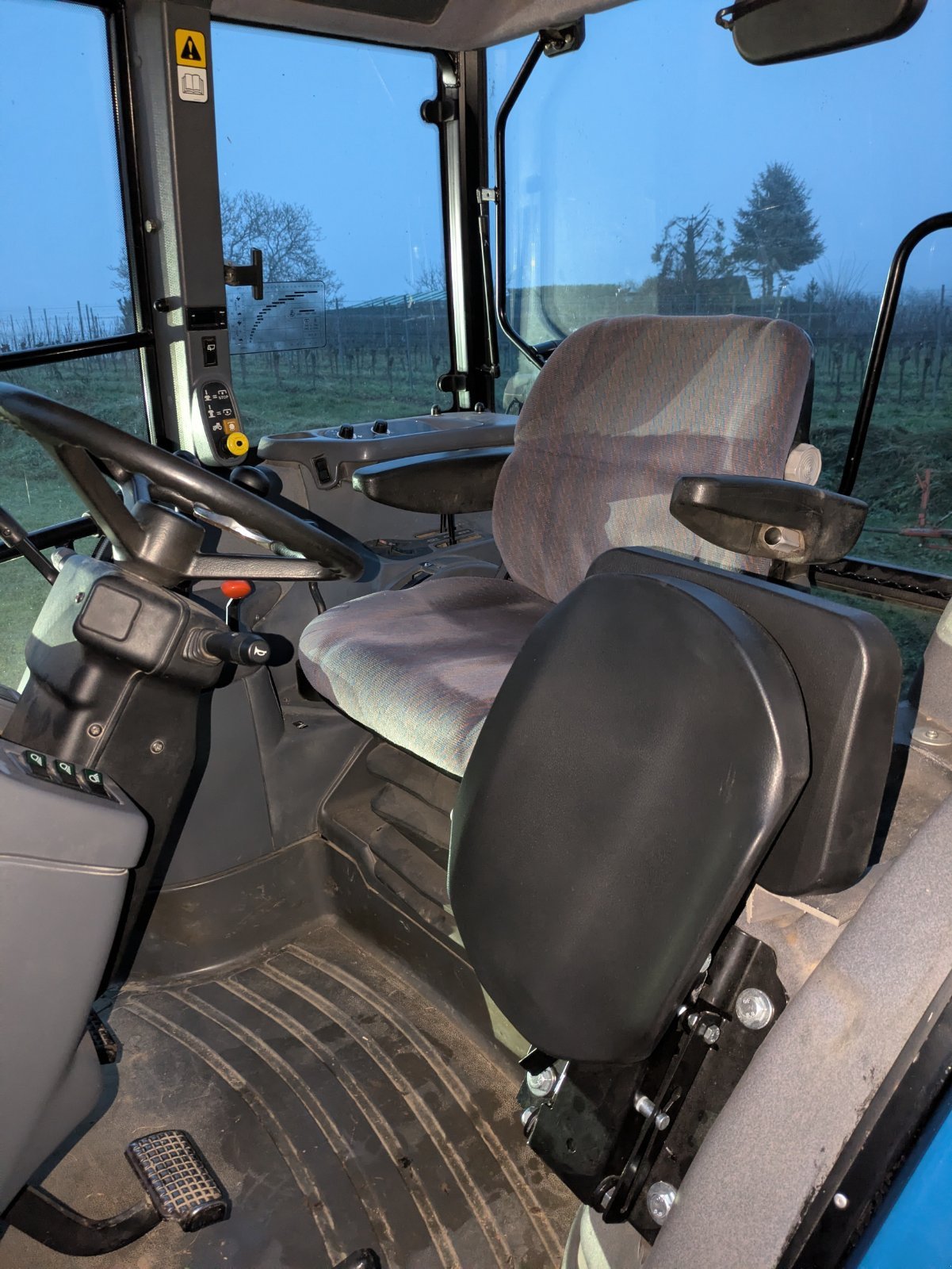 Traktor tip New Holland TS 100, Gebrauchtmaschine in Meißenheim  (Poză 2)