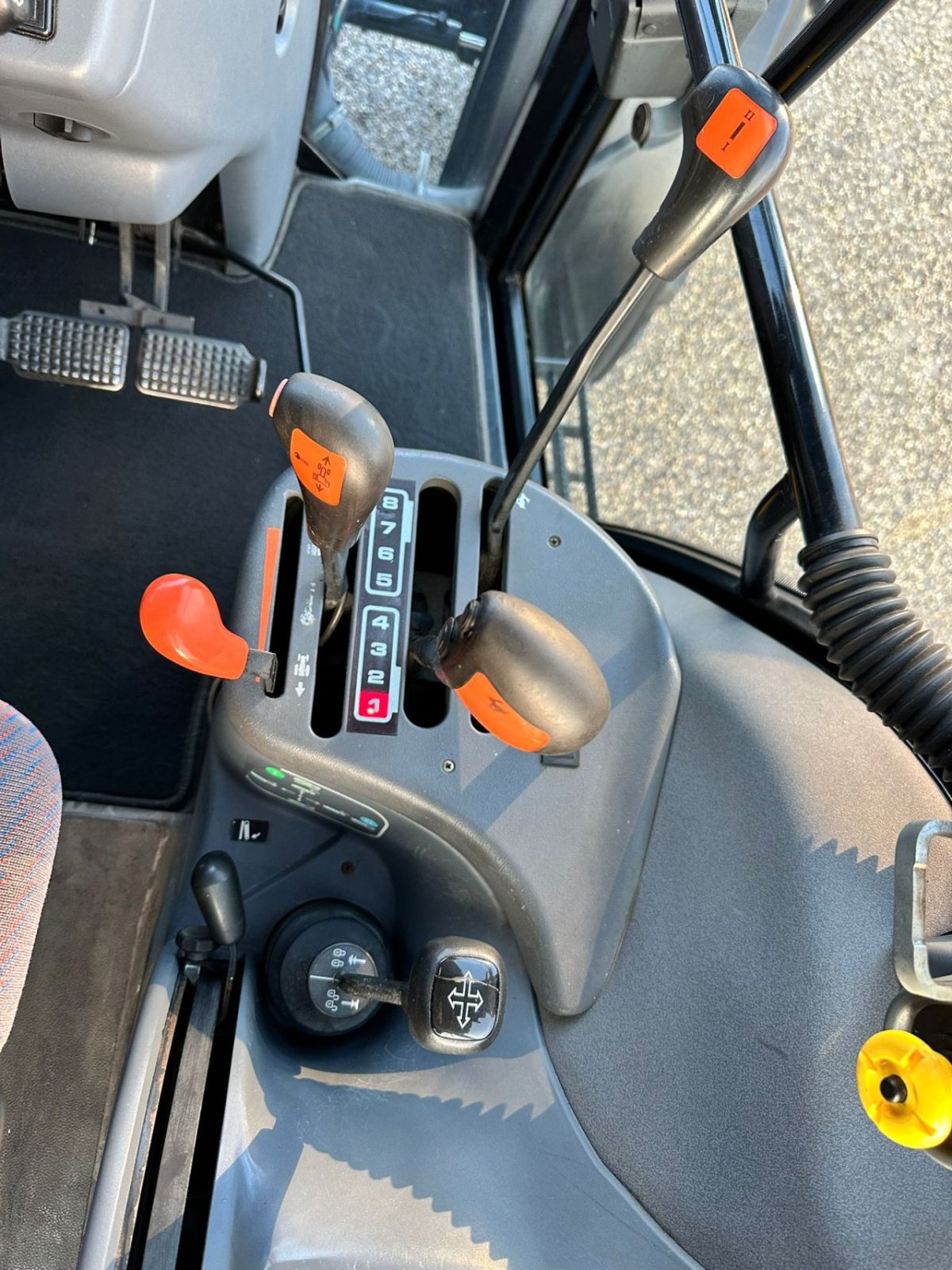 Traktor du type New Holland TS 110, Gebrauchtmaschine en Linde (dr) (Photo 5)