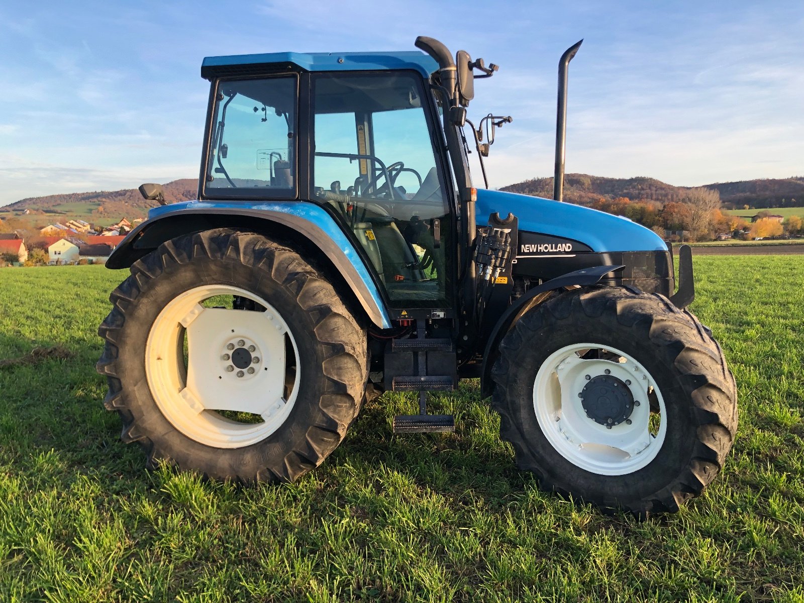 Traktor του τύπου New Holland TS 110, Gebrauchtmaschine σε Knetzgau (Φωτογραφία 2)
