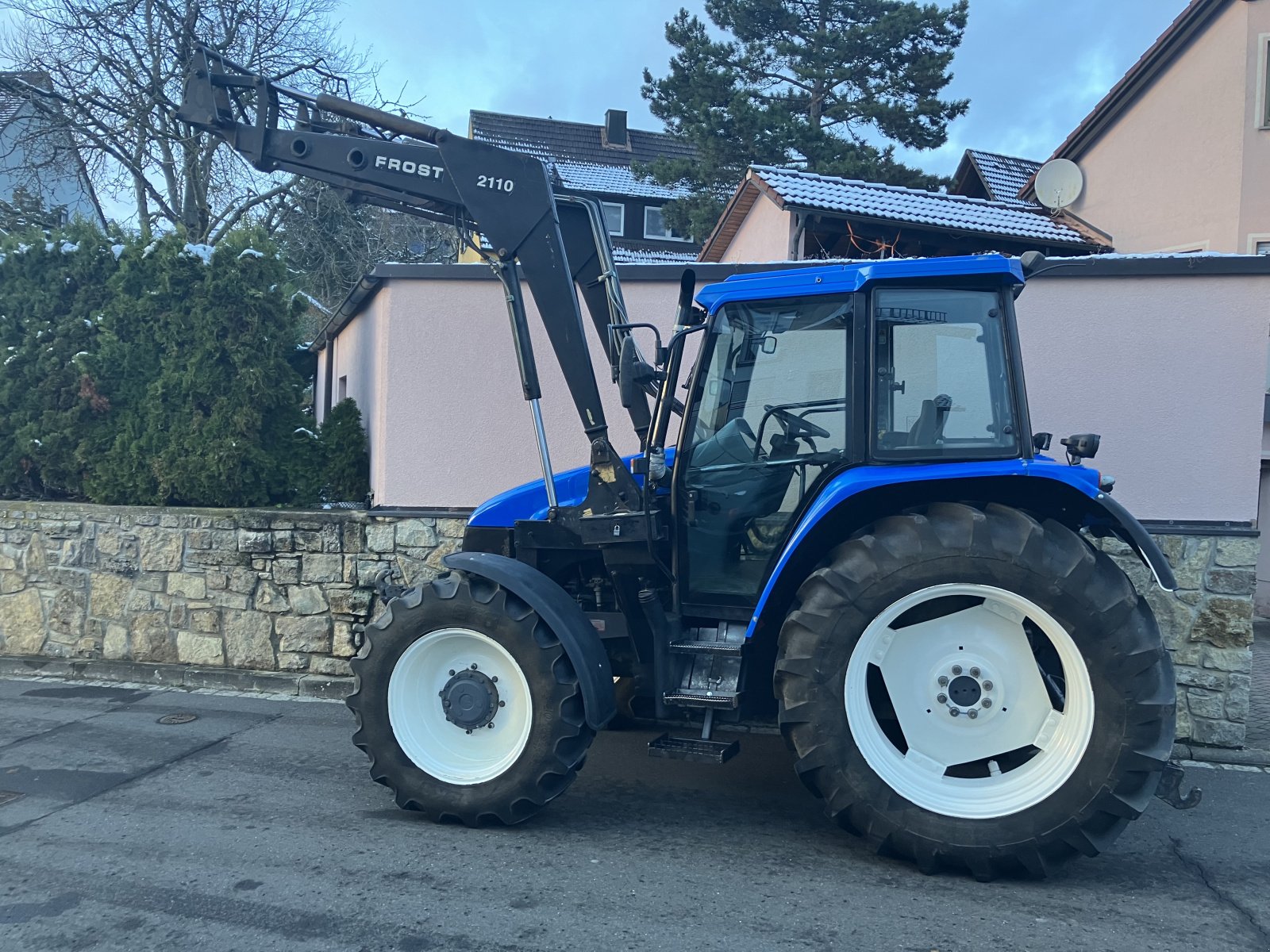 Traktor des Typs New Holland TS 110, Gebrauchtmaschine in Grossrinderfeld (Bild 1)