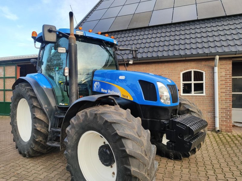 Traktor del tipo New Holland TS 115 A Plus, Gebrauchtmaschine In Rouveen (Immagine 1)