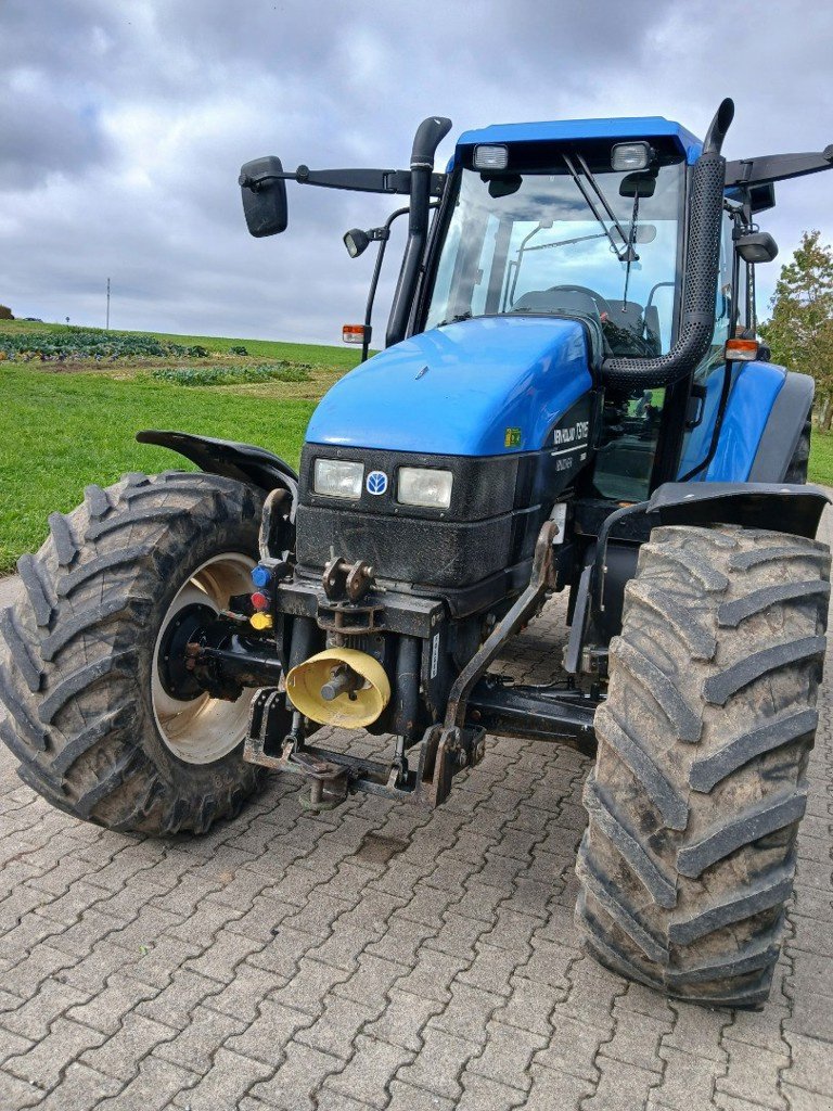 Traktor des Typs New Holland TS 115 Turbo, Gebrauchtmaschine in Brütten (Bild 3)