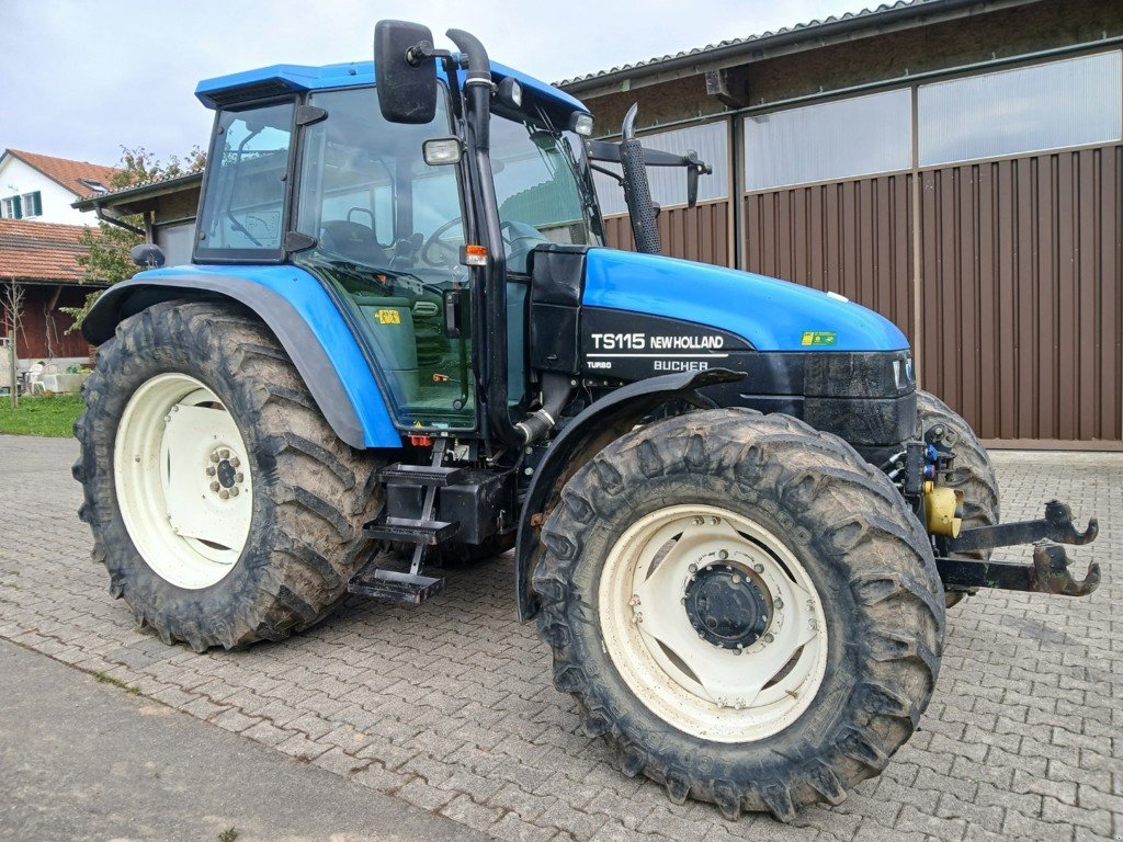 Traktor des Typs New Holland TS 115 Turbo, Gebrauchtmaschine in Brütten (Bild 1)