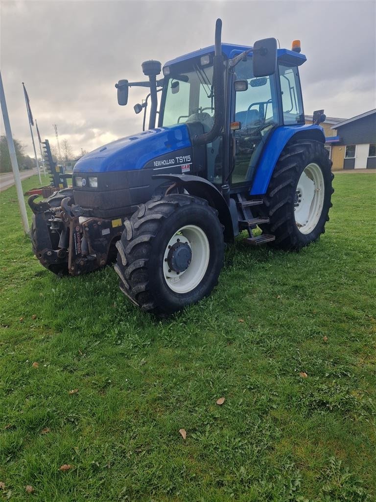 Traktor типа New Holland TS 115, Gebrauchtmaschine в Karup (Фотография 1)