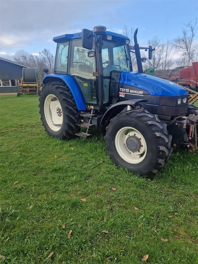 Traktor типа New Holland TS 115, Gebrauchtmaschine в Karup (Фотография 2)