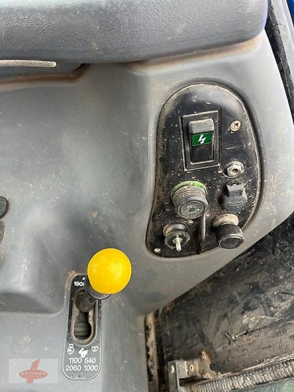 Traktor tipa New Holland TS 115, Gebrauchtmaschine u Oederan (Slika 16)