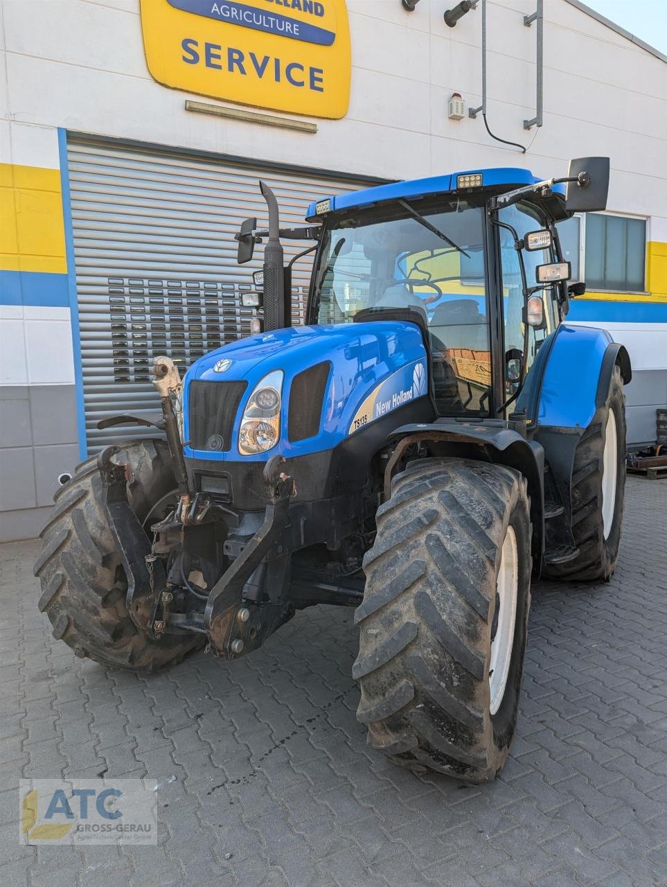 Traktor типа New Holland TS 135A Plus, Gebrauchtmaschine в Groß-Gerau (Фотография 2)