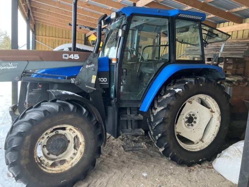 Traktor типа New Holland TS100 4WD, Gebrauchtmaschine в Brønderslev (Фотография 2)