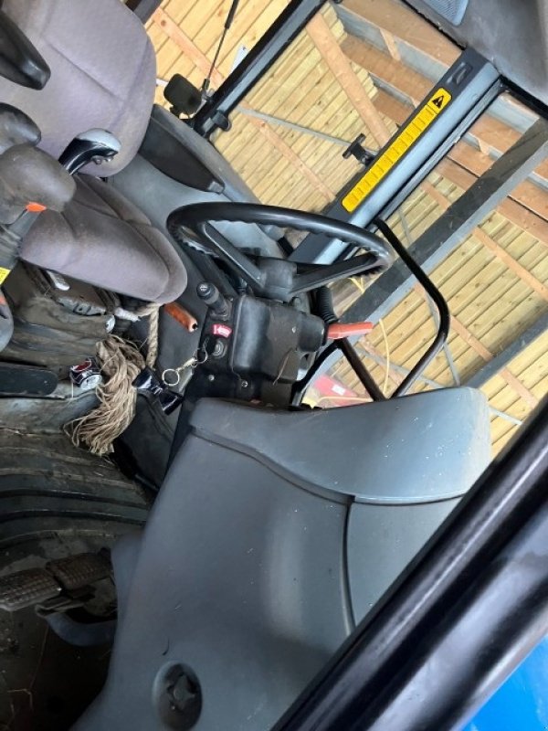 Traktor типа New Holland TS100 4WD, Gebrauchtmaschine в Brønderslev (Фотография 3)