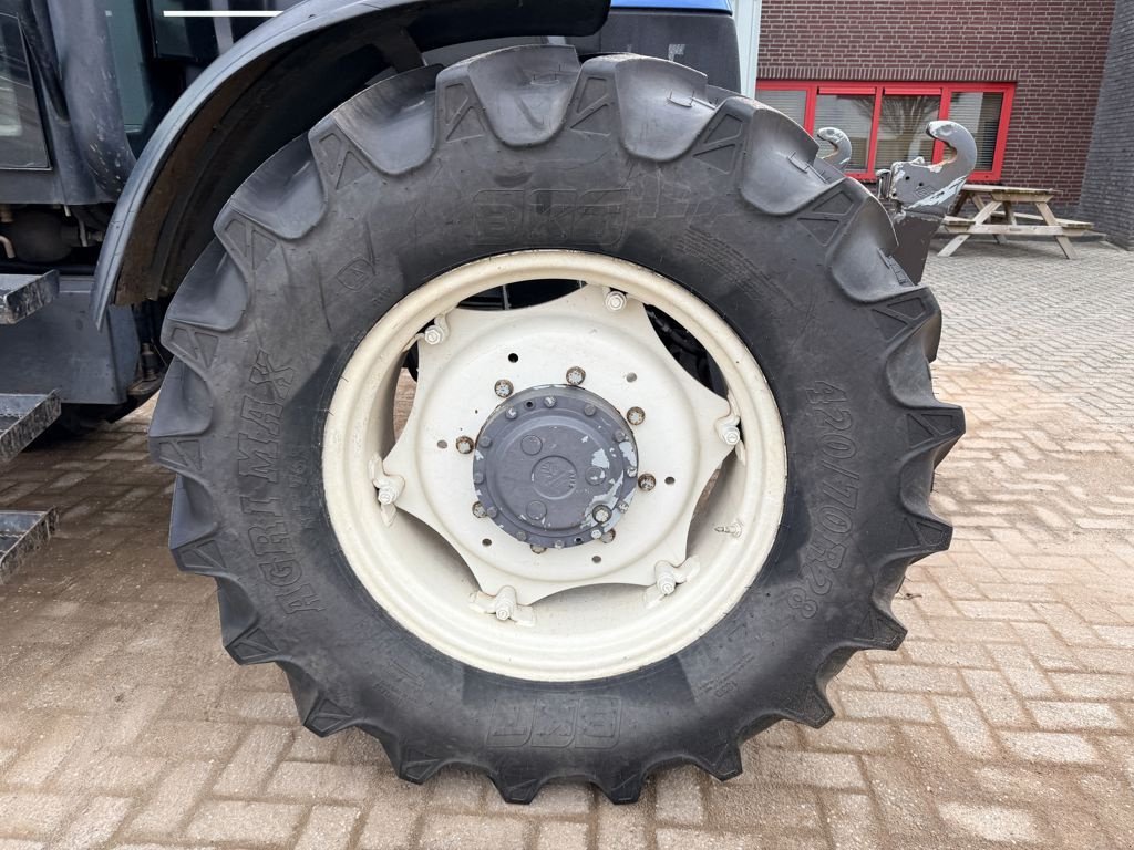 Traktor typu New Holland TS100 4WD, Gebrauchtmaschine w BOEKEL (Zdjęcie 7)
