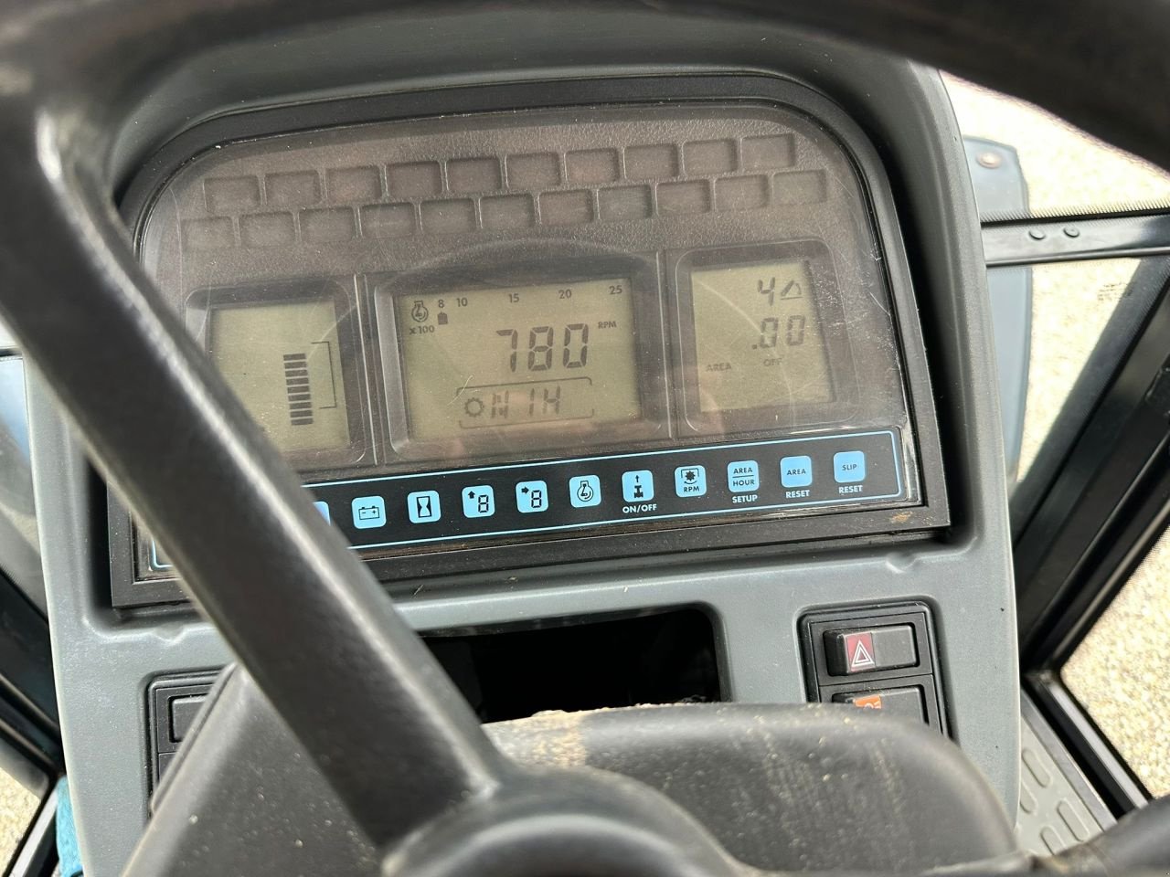 Traktor typu New Holland TS100, Gebrauchtmaschine v Linde (dr) (Obrázek 4)