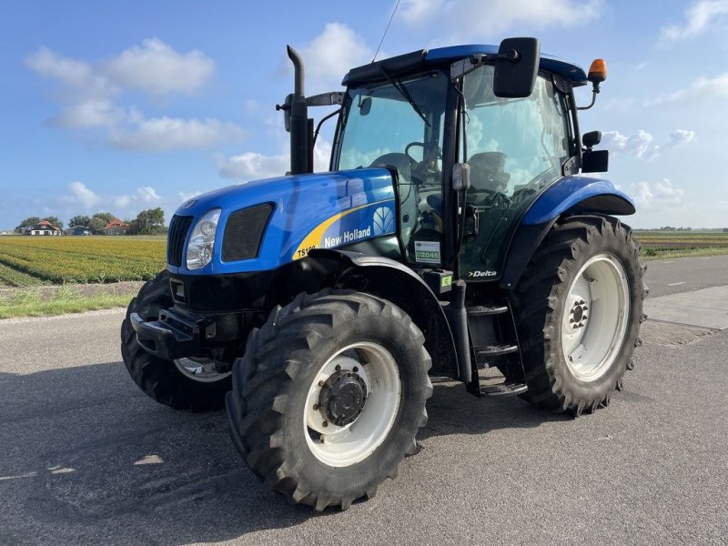 Traktor of the type New Holland TS100A, Gebrauchtmaschine in Callantsoog (Picture 1)